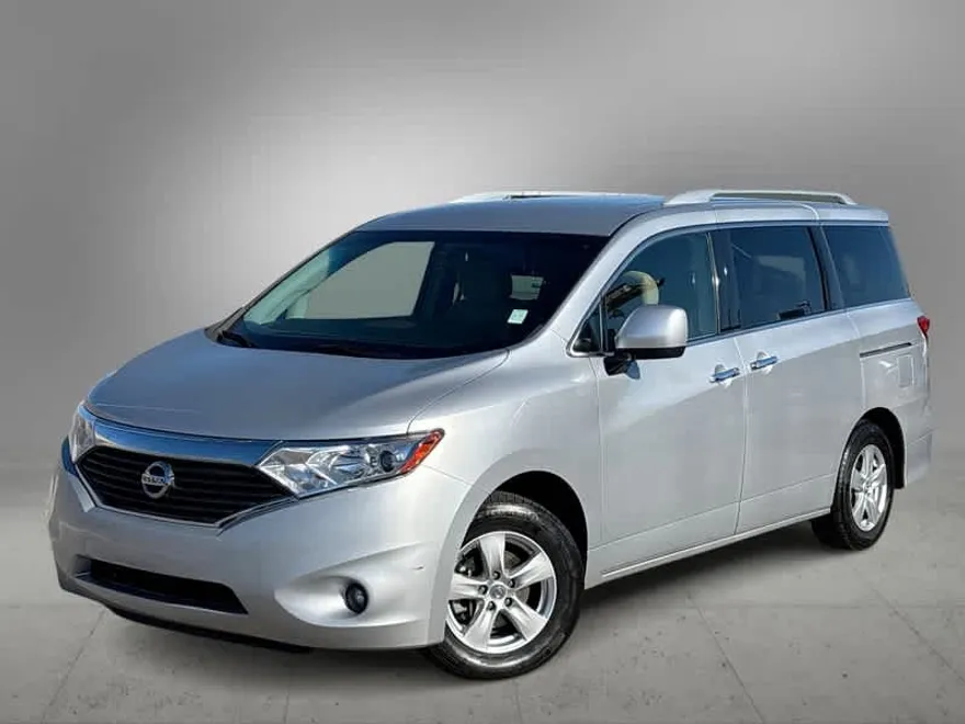 2017 Nissan Quest SV photo 1