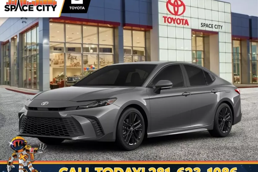 2026 Toyota Camry SE photo 1