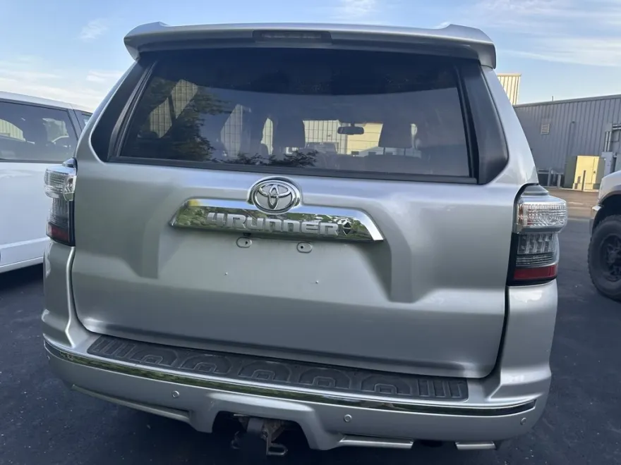 2014 Toyota 4Runner 4WD V6 Limited photo 1