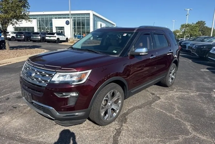 2019 Ford Explorer Limited photo 1