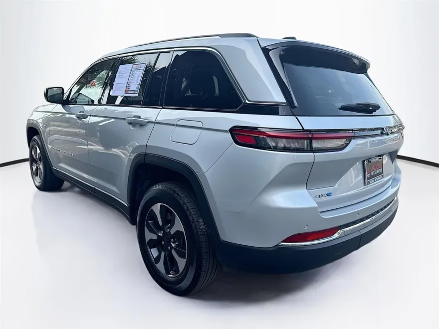 2023 Jeep Grand Cherokee 4xe photo 1