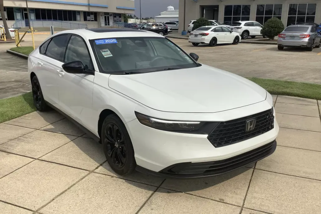 2025 Honda Accord SE photo 1