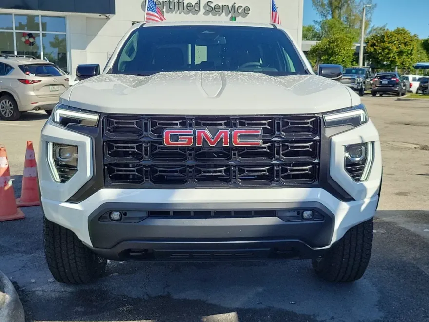 2025 Gmc Canyon Elevation photo 1