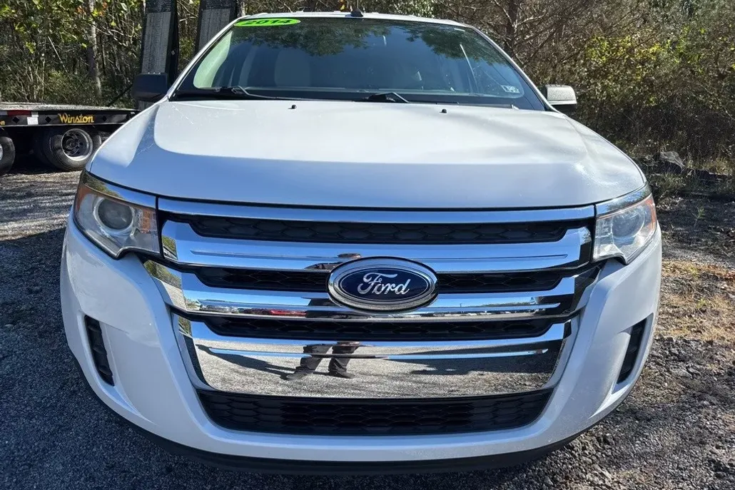 2014 Ford Edge SE photo 1