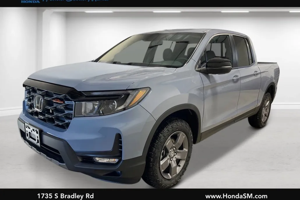 2025 Honda Ridgeline TrailSport photo 1