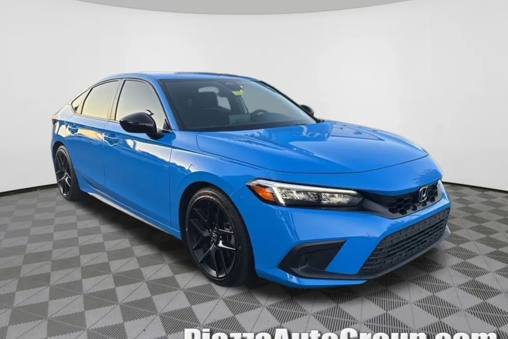 2024 Honda Civic Hatchback Sport photo 1
