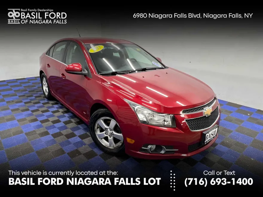 2012 Chevrolet Cruze photo 1