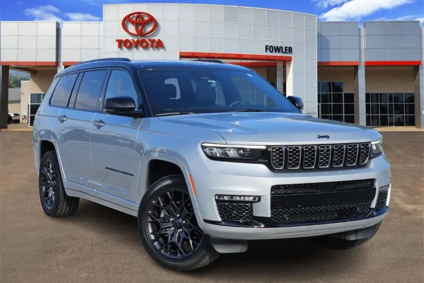 2024 Jeep Grand Cherokee L Summit photo 1