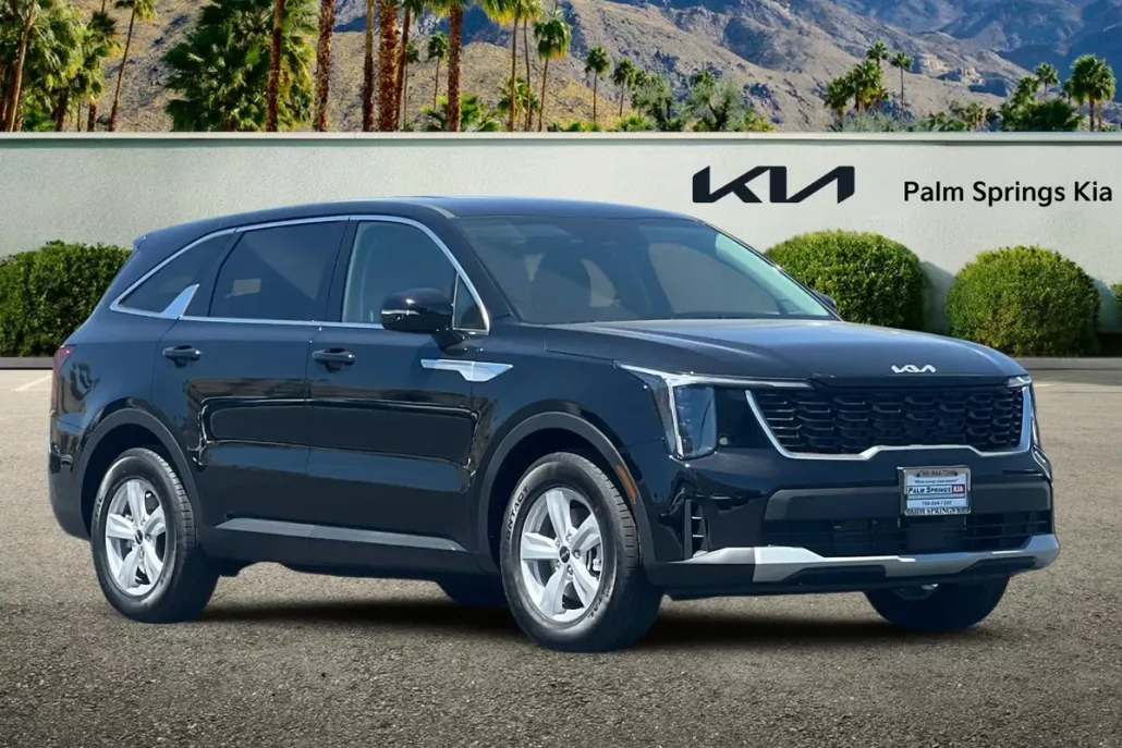2025 Kia Sorento LX photo 1