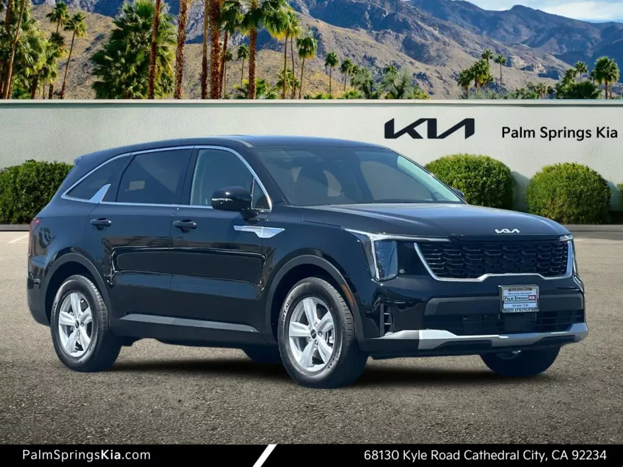 2025 Kia Sorento LX photo 1