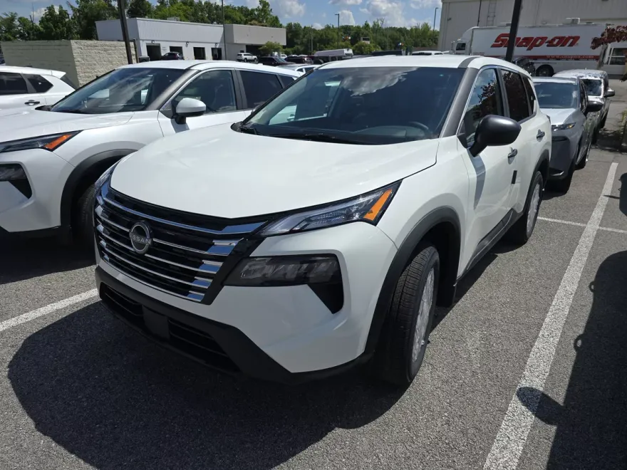 2025 Nissan Rogue S photo 1