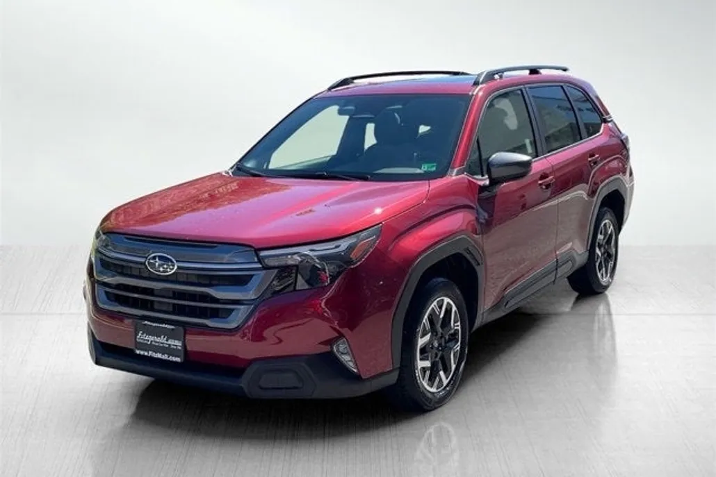 2025 Subaru Forester Premium Base photo 1