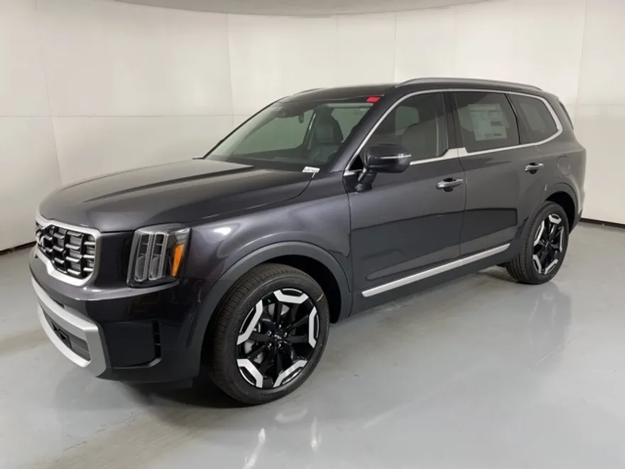 2025 Kia Telluride S photo 1