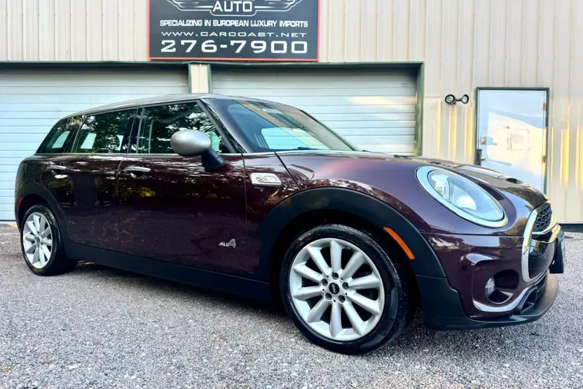 2017 Mini Clubman Base S ALL4 photo 1