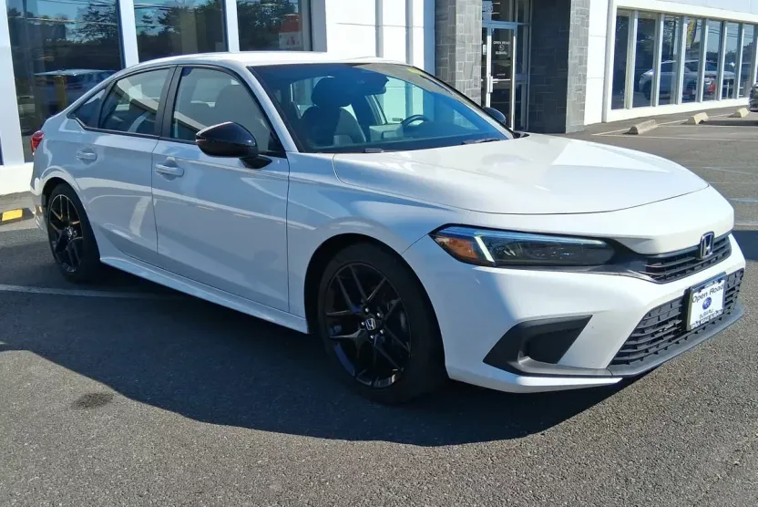 2023 Honda Civic Sport photo 1