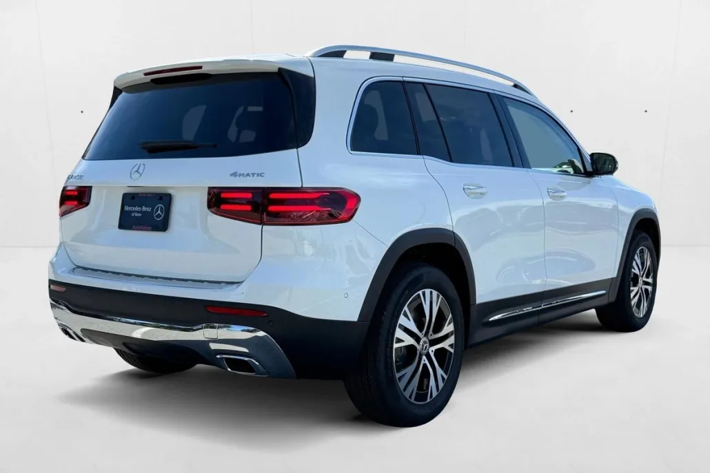 2025 Mercedes Benz GLB 250 4MATIC photo 1