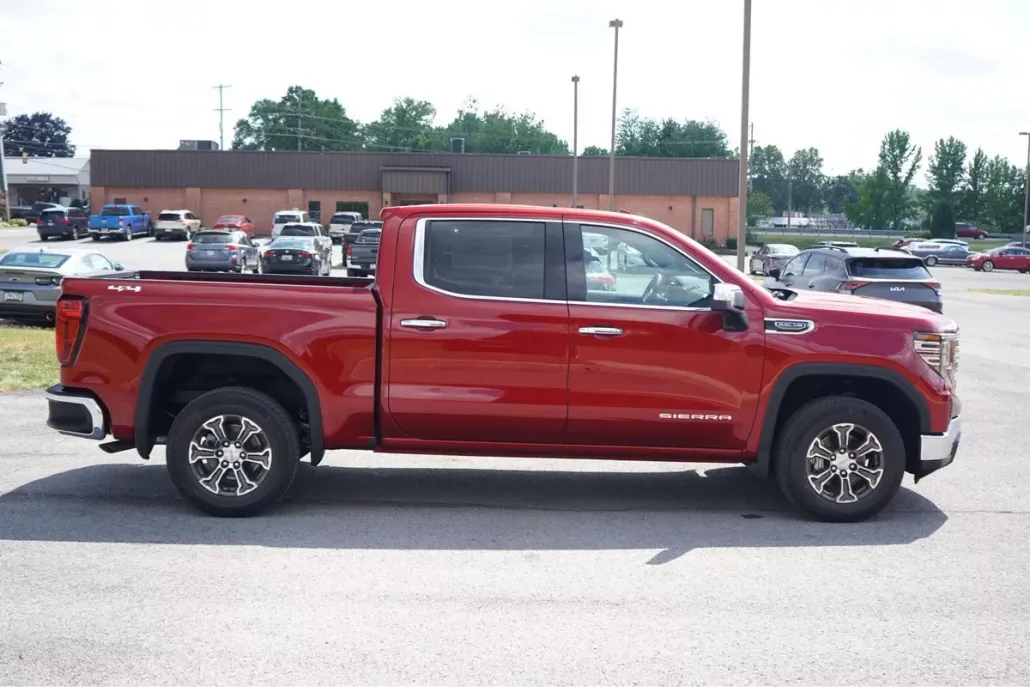 2026 Gmc Sierra 1500 SLT photo 1