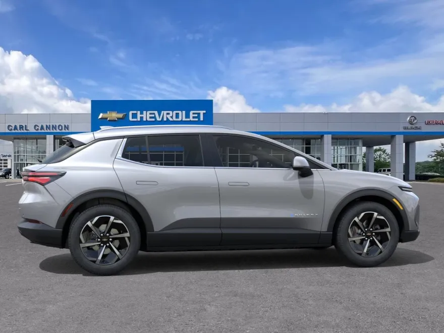 2026 Chevrolet Equinox LT photo 1