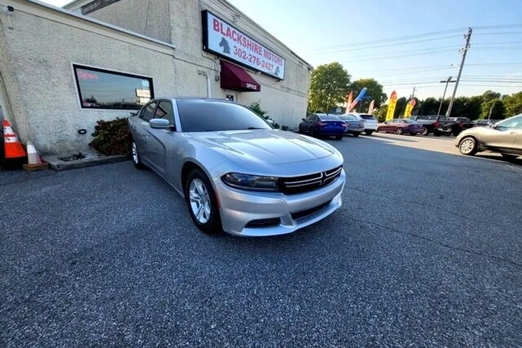 2015 Dodge Charger SE photo 1
