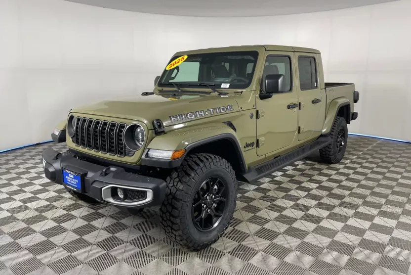 2025 Jeep Gladiator Sport photo 1