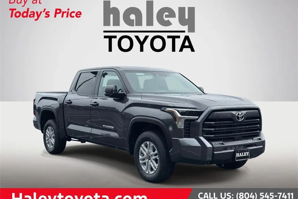 2026 Toyota Tundra SR5 CrewMax photo 1