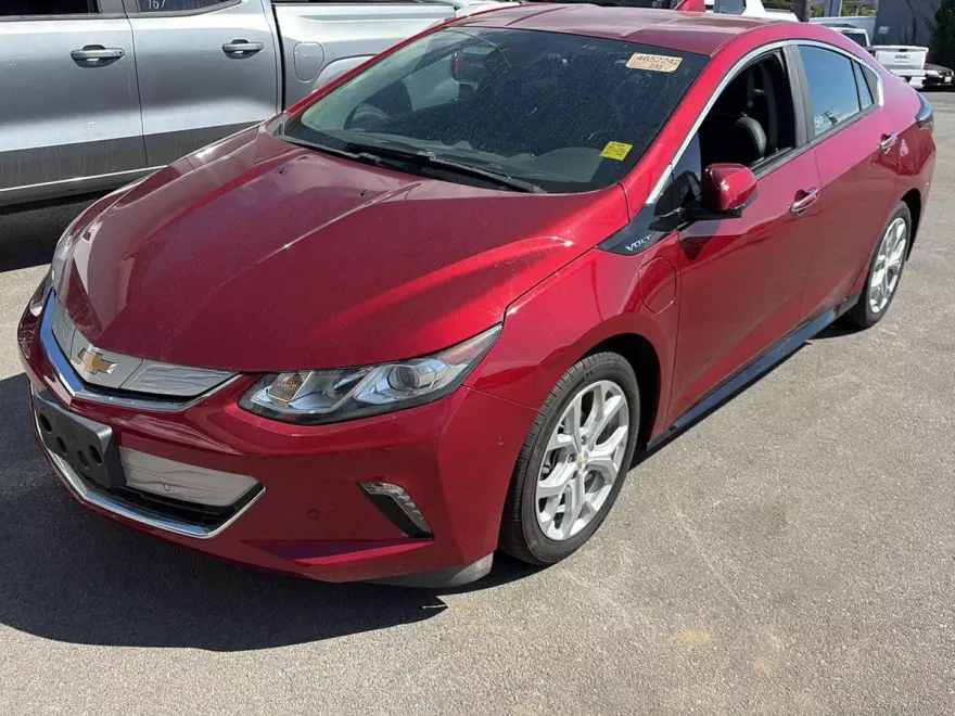 2018 Chevrolet Volt Premier photo 1