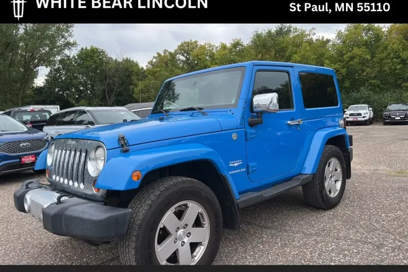 2011 Jeep Wrangler Unlimited Sahara photo 1