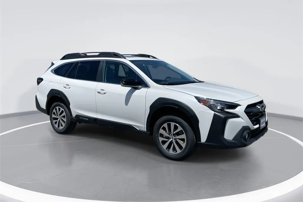 2025 Subaru Outback Premium photo 1