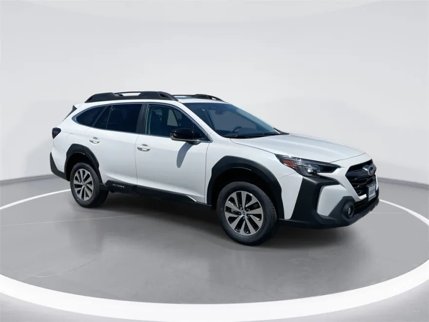 2025 Subaru Outback Premium photo 1