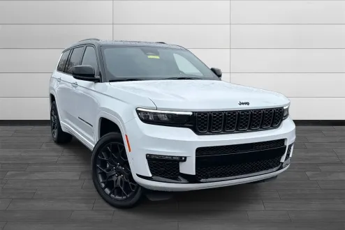 2025 Jeep Grand Cherokee L Summit photo 2