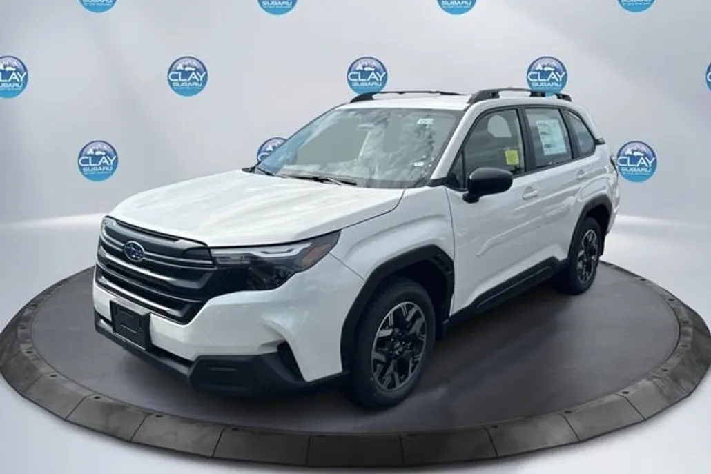 2025 Subaru Forester Base photo 1