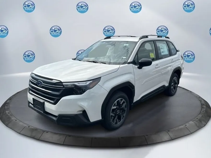 2025 Subaru Forester Base photo 1