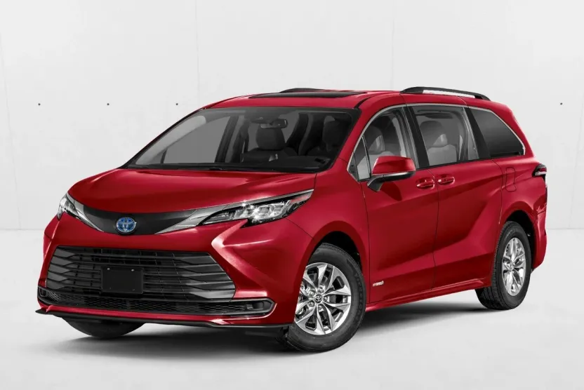 2025 Toyota Sienna LE photo 1