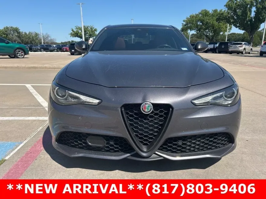 2020 Alfa Romeo Giulia Base photo 1