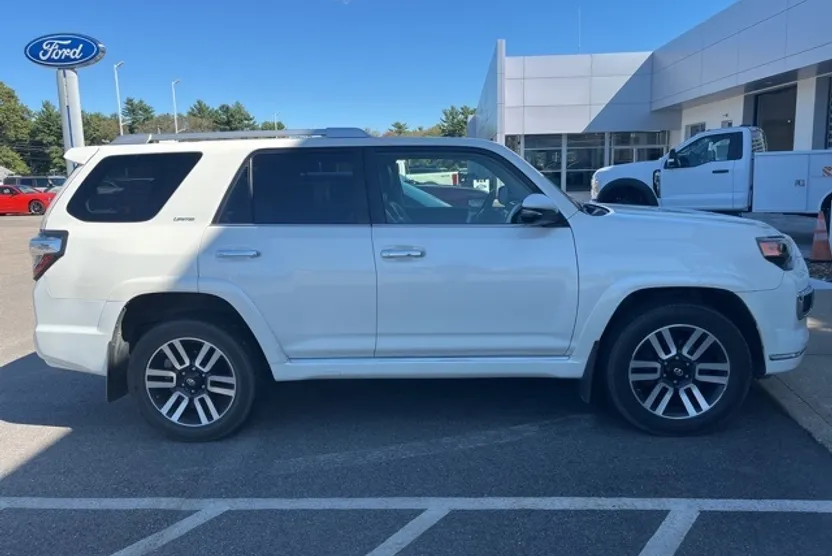2018 Toyota 4Runner Limited photo 1