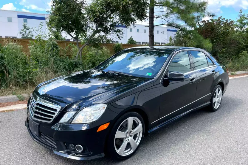 2010 Mercedes Benz E 350 Sport 4MATIC photo 1