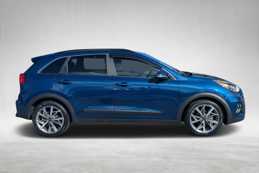2022 Kia Niro Touring Special Edition photo 1