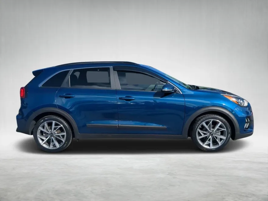 2022 Kia Niro Touring Special Edition photo 1