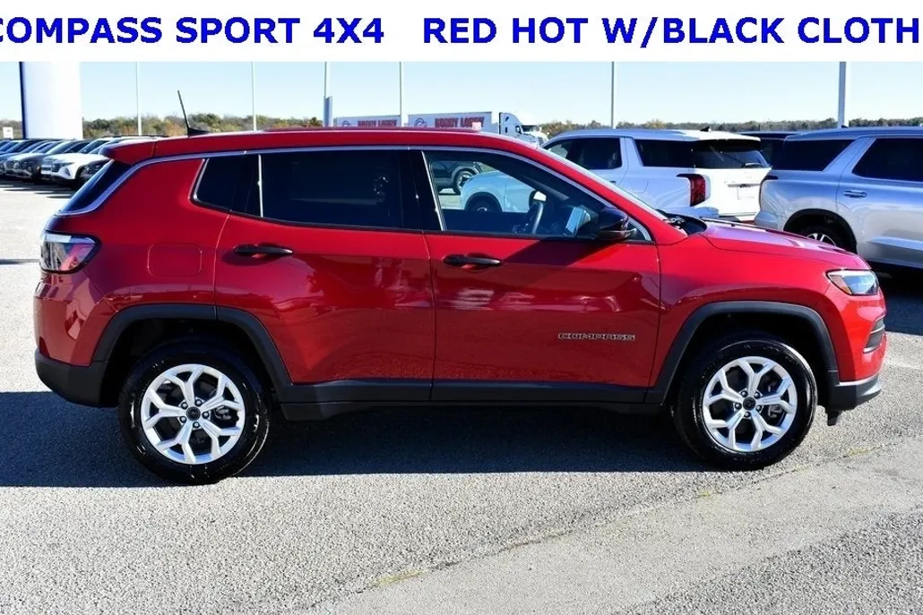 2025 Jeep Compass Sport photo 1