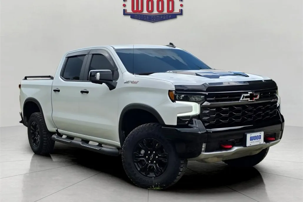 2024 Chevrolet Silverado 1500 ZR2 photo 1