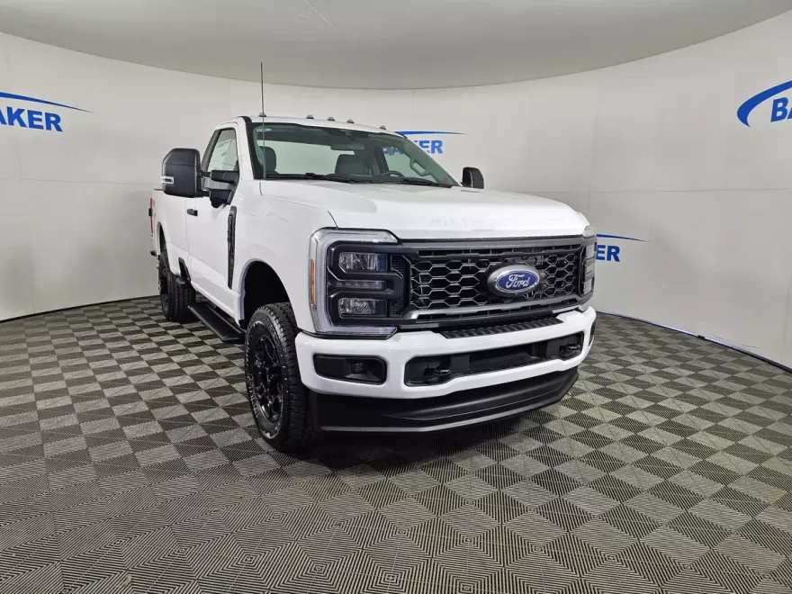 2025 Ford F-350 XL photo 1