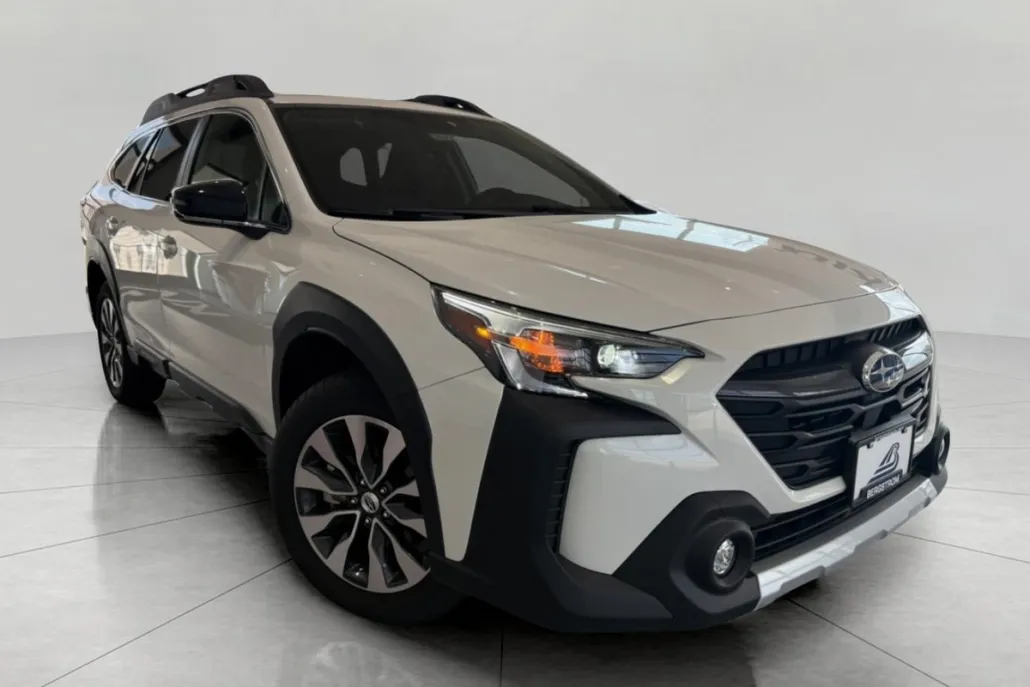 2024 Subaru Outback Limited photo 1