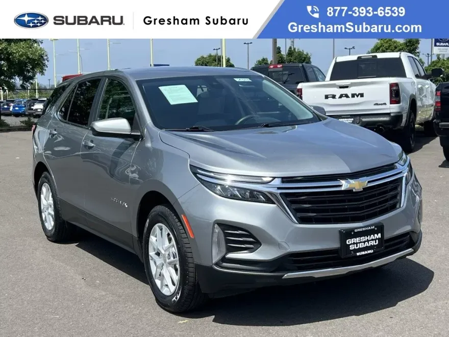 2023 Chevrolet Equinox LT photo 1