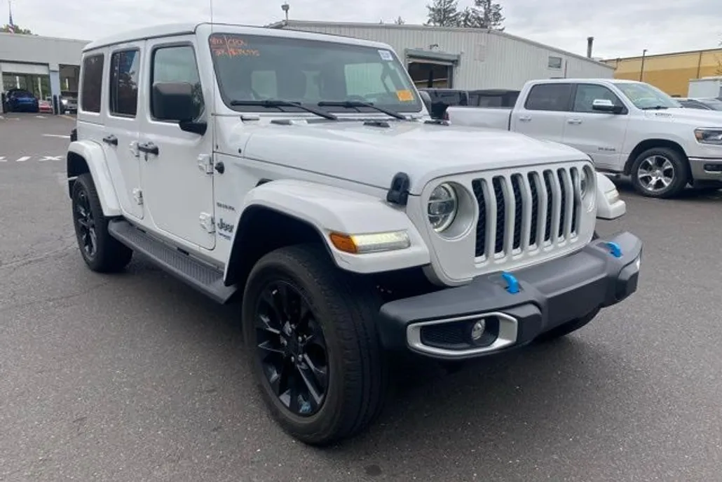 2022 Jeep Wrangler Unlimited Sahara 4xe photo 1