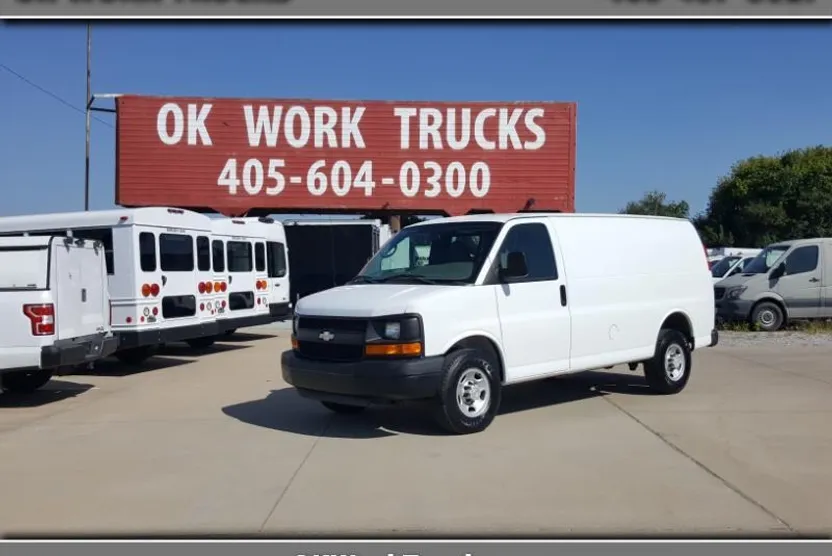 2008 Chevrolet Express 2500 photo 1