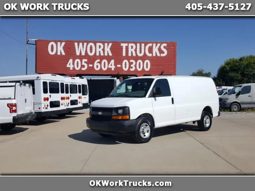 2008 Chevrolet Express 2500 photo 1