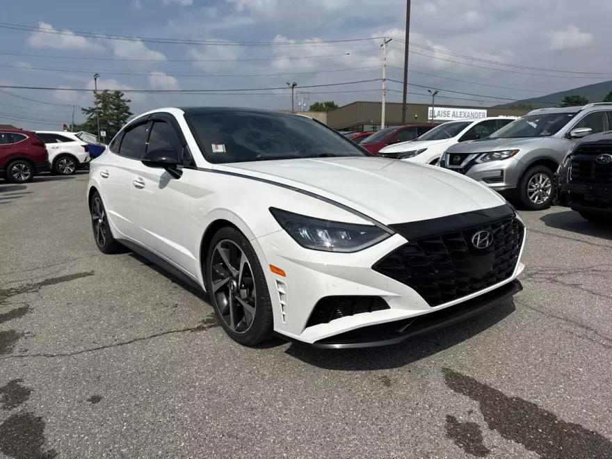 2022 Hyundai Sonata SEL Plus photo 1