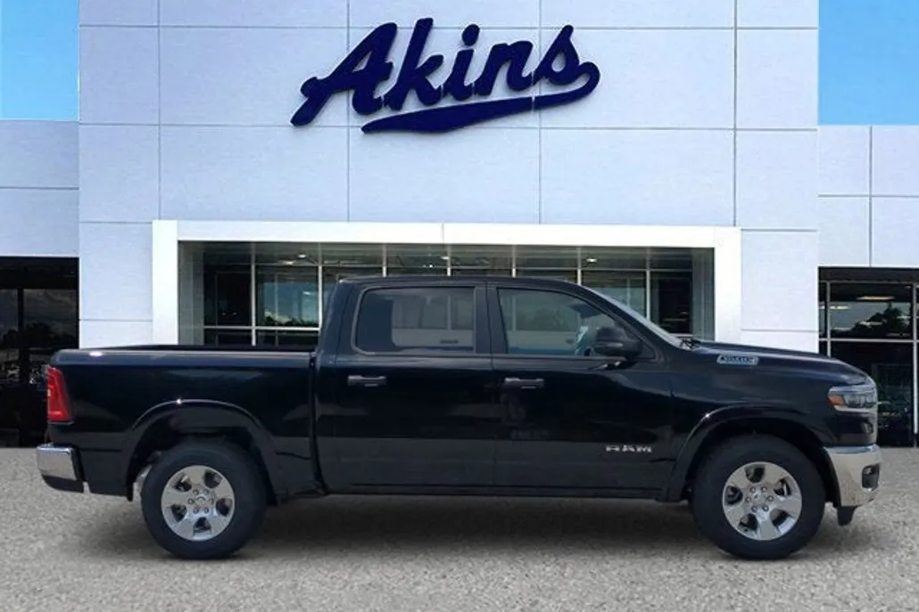 2025 Ram 1500 Big Horn photo 1