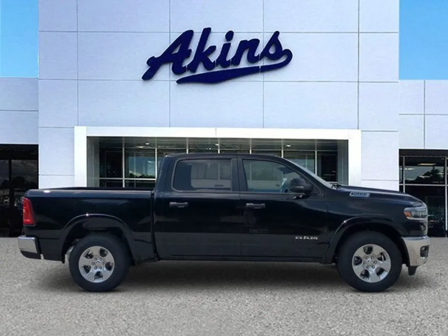 2025 Ram 1500 Big Horn photo 1
