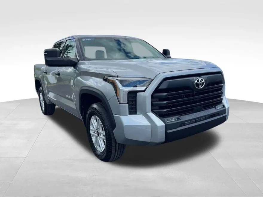 2022 Toyota Tundra SR5 photo 1
